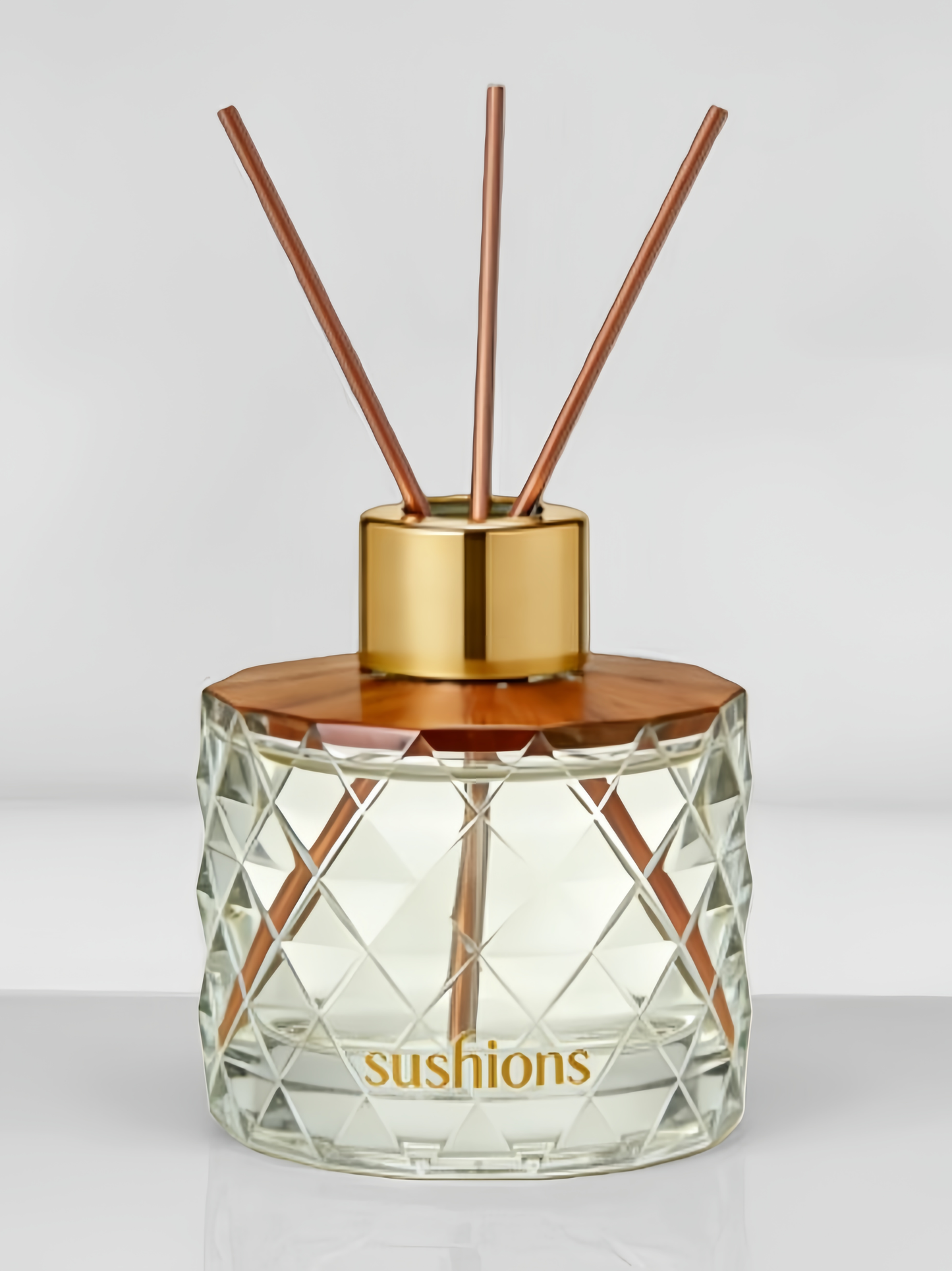 Sushions Crystal Cut Oud & Amber Reed Diffuser